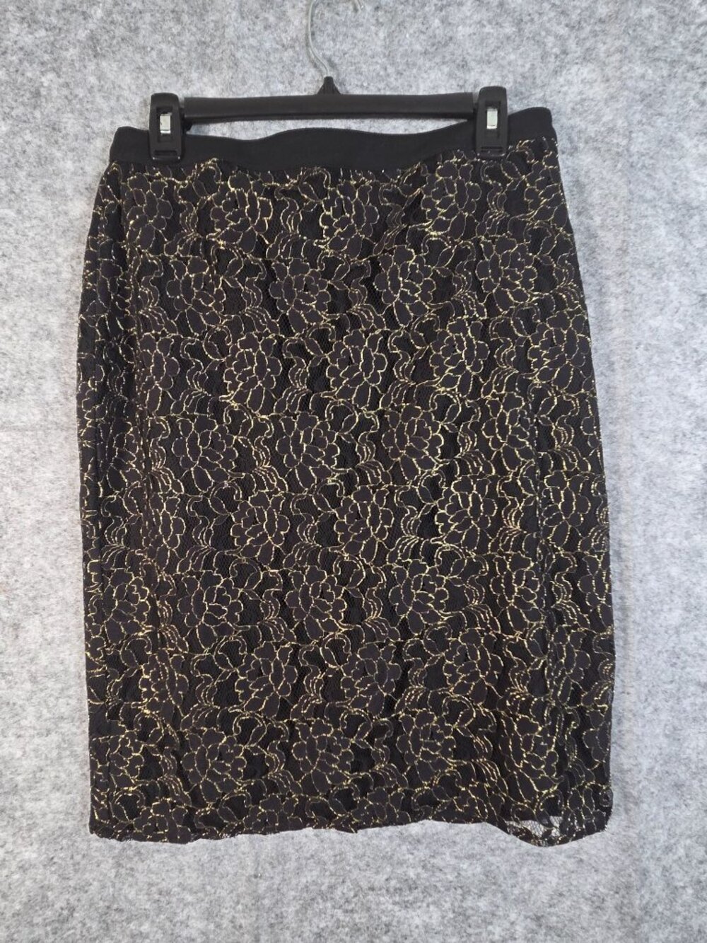 White House Black Market Lace Pencil Skirt Black Gold Metallic NWT Size 8